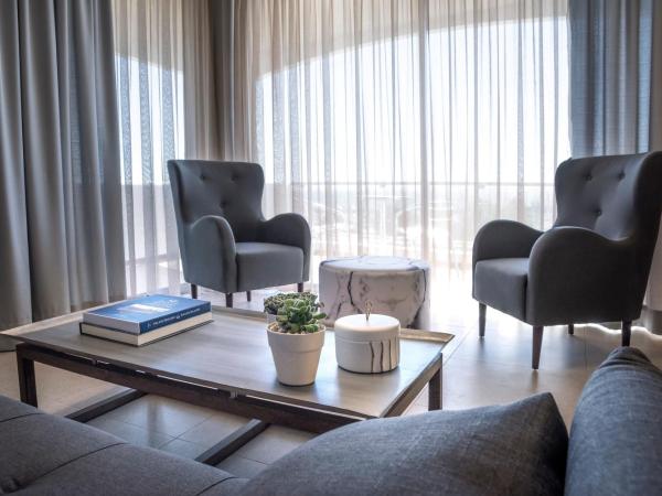 Marina Alimos Hotel Apartments : photo 9 de la chambre appartement familial premium - vue sur mer