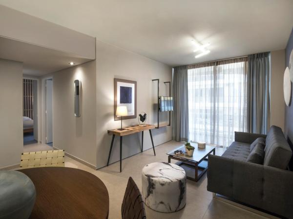 Marina Alimos Hotel Apartments : photo 9 de la chambre appartement 2 chambres premium - vue latérale sur mer