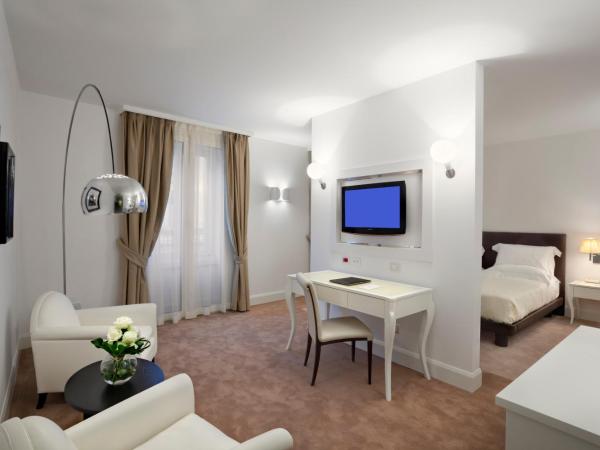 Maison Milano | UNA Esperienze : photo 5 de la chambre suite junior double avec lit d'appoint