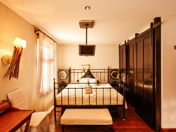 Der Zauberlehrling : photo 2 de la chambre chambre double avec lit à eau et balcon