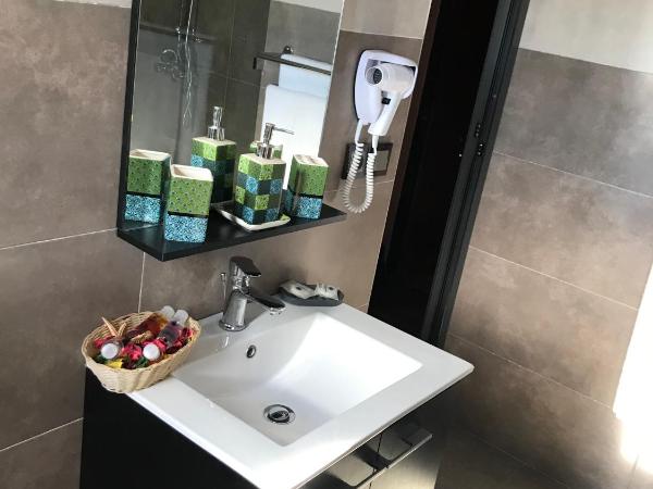 Studiotel Afoud : photo 3 de la chambre suite deluxe - vue sur mer