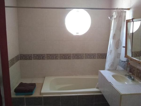 Yucatan Vista Inn : photo 6 de la chambre grande chambre double