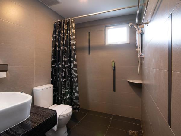 Hotel Waterfall : photo 1 de la chambre chambre lit king-size supérieure