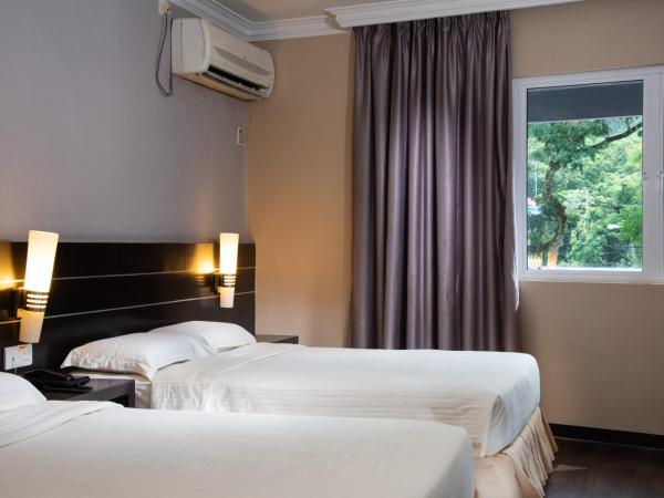 Hotel Waterfall : photo 4 de la chambre chambre familiale supérieure