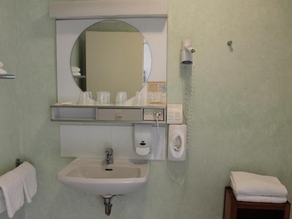 Hotel De La Mer : photo 3 de la chambre chambre triple - vue sur mer