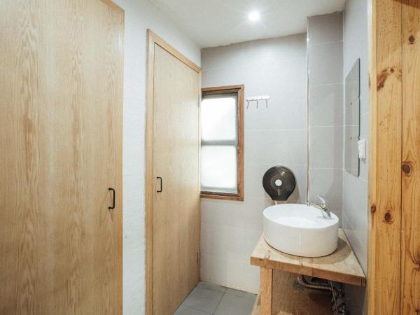 Lao men dong International Youth Hostel : photo 3 de la chambre lit dans dortoir 6 lits