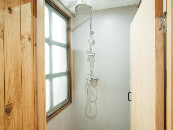 Lao men dong International Youth Hostel : photo 1 de la chambre lit dans dortoir 6 lits