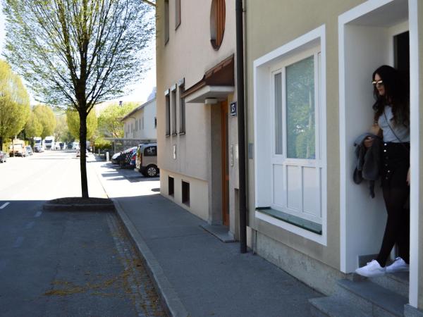 Pension Elisabeth - Rooms & Apartments : photo 2 de la chambre chambre lits jumeaux - annexe