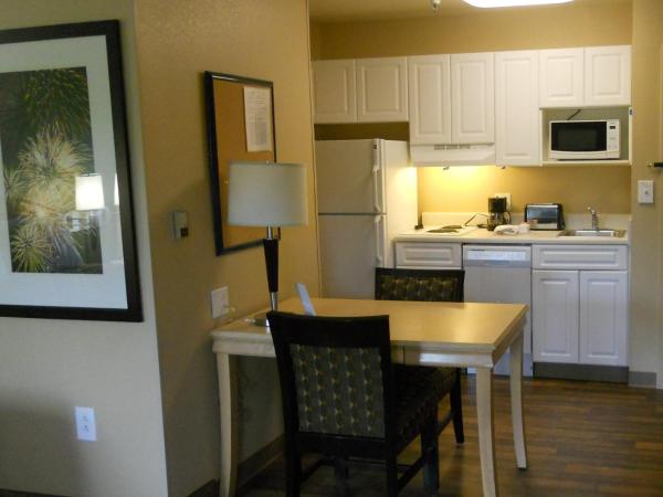 Extended Stay America Suites - Orlando - Convention Center - Universal Blvd : photo 8 de la chambre studio lit king-size deluxe – non-fumeurs