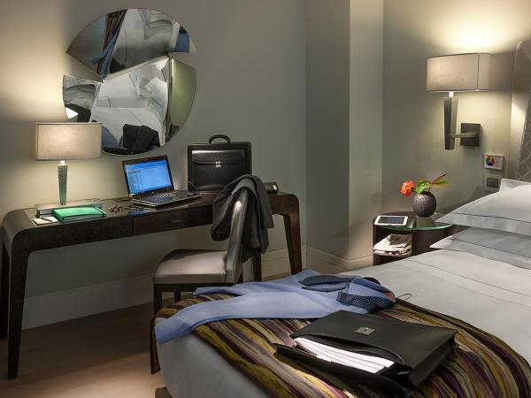 Hotel Cavour : photo 10 de la chambre suite lit queen-size exécutive