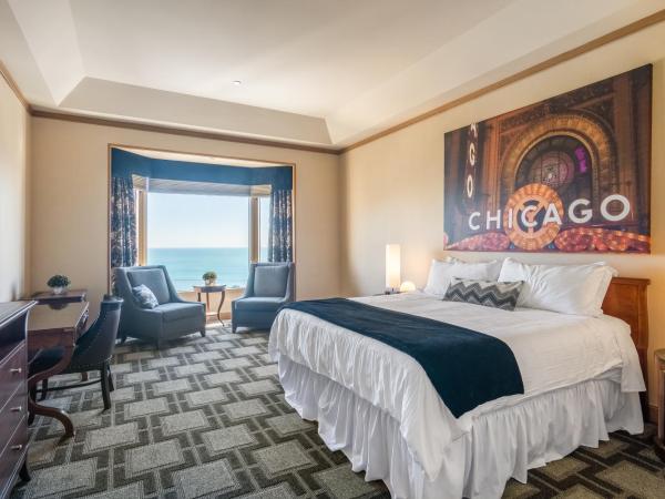 The Buckingham Hotel : photo 5 de la chambre chambre lit king-size - vue sur lac