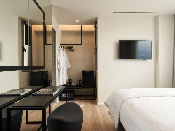 Urban Frame Plaka : photo 3 de la chambre chambre double premium - vue sur acropole