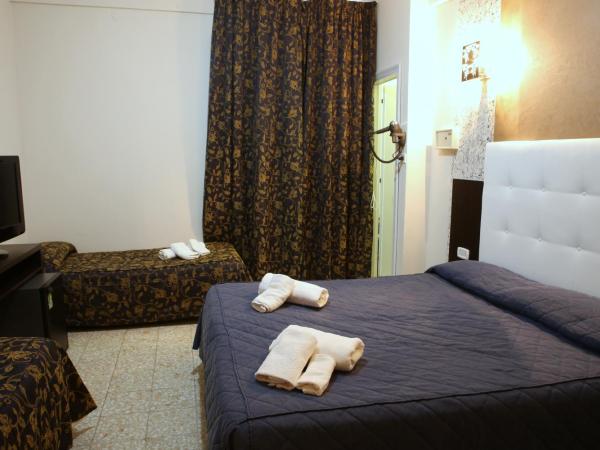 Hotel Busignani : photo 1 de la chambre chambre triple