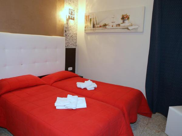 Hotel Busignani : photo 4 de la chambre chambre double