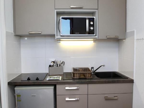 LES TERRASSES DE BORDA*** : photo 5 de la chambre appartement avec balcon