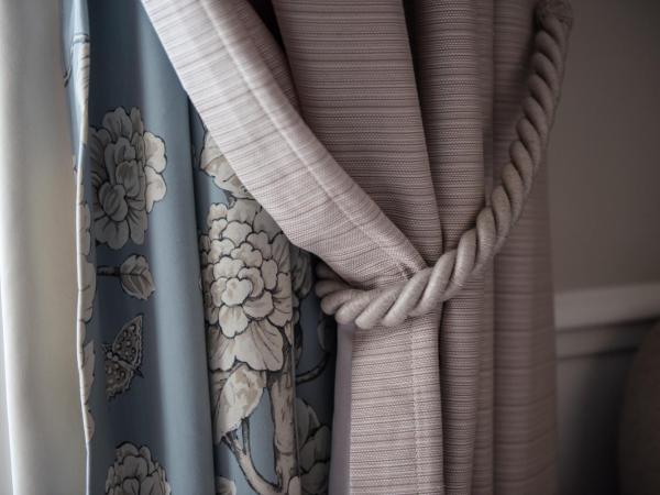 Grand Hotel du Lac - Relais & Châteaux : photo 4 de la chambre chambre supérieure - vue sur lac