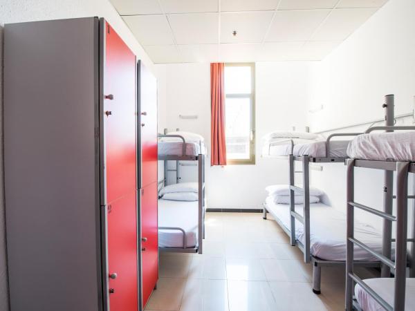 Safestay Barcelona Passeig de Gràcia : photo 5 de la chambre lit dans dortoir pour femmes de 6 lits avec salle de bains privative