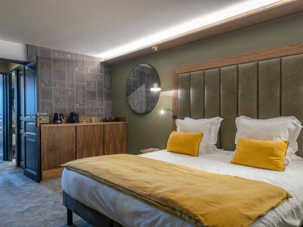 Fahrenheit Seven Courchevel : photo 4 de la chambre chambre familiale - vue sur piste de ski