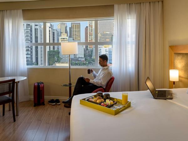 Mercure Sao Paulo Jardins : photo 6 de la chambre appartement supérieur avec lit double