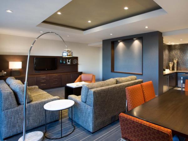 Hyatt Regency Dallas : photo 4 de la chambre suite avec balcon