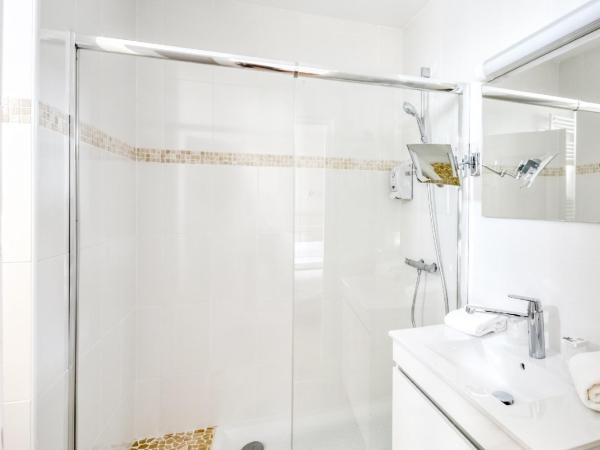 Hôtel Beau Rivage : photo 6 de la chambre chambre double avec balcon - vue sur mer