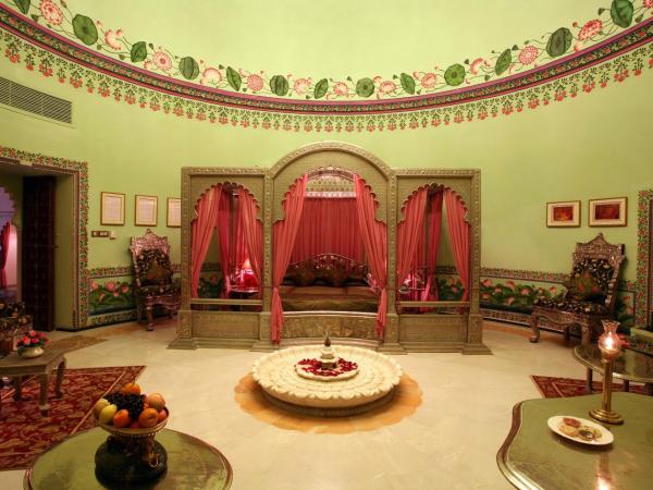 Shiv Niwas Palace by HRH Group of Hotels : photo 3 de la chambre suite impériale avec transfert aéroport aller-retour