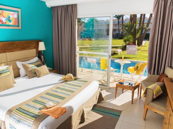 Skanes Family Resort : photo 2 de la chambre chambre double ou lits jumeaux de luxe avec accès piscine