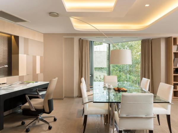 Swissotel The Bosphorus Istanbul : photo 4 de la chambre hébergement 3 chambres residence - vue sur parc