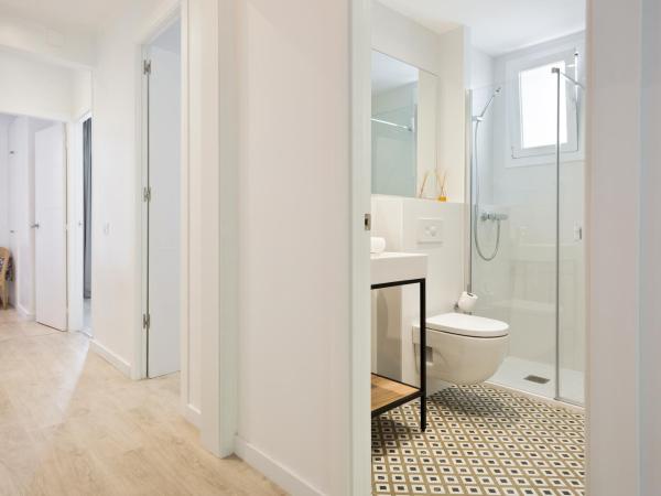 BcnStop Parc Güell : photo 3 de la chambre appartement (7-8 adultes)