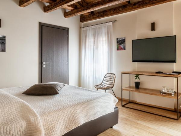 B&B Casin dei Nobili : photo 6 de la chambre chambre lit queen-size avec baignoire spa