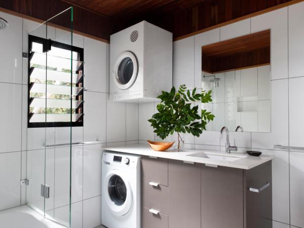 The Oasis Apartments and Treetop Houses : photo 8 de la chambre maison 2 chambres avec bain à remous - cime des arbres (loriquet)