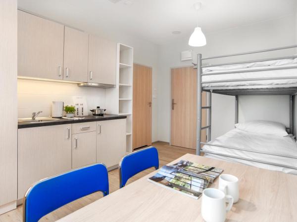 Apart Hostel : photo 4 de la chambre chambre double avec salle de bains privative