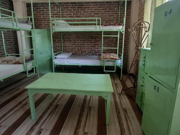 Kiwi Backpackers Hostel Pokhara : photo 4 de la chambre lit dans dortoir mixte de 6 lits