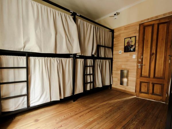Che Juan Hostel BA : photo 2 de la chambre lit dans dortoir pour femmes de 6 lits