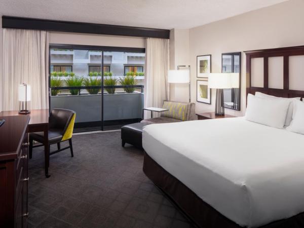 Hyatt Regency Savannah : photo 1 de la chambre chambre lit king-size