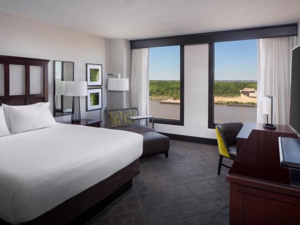 Hyatt Regency Savannah : photo 2 de la chambre chambre lit king-size - vue sur rivière