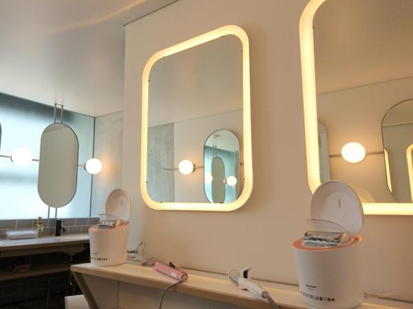 CAFETEL Kyoto Sanjo for Ladies : photo 2 de la chambre chambre triple avec salle de bains commune - réservée aux femmes