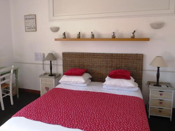 Hôtel Les Embruns Sables d'Olonne : photo 8 de la chambre chambre familiale standard