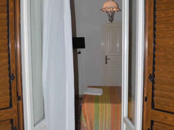 Hotel Polito : photo 2 de la chambre chambre lit queen-size