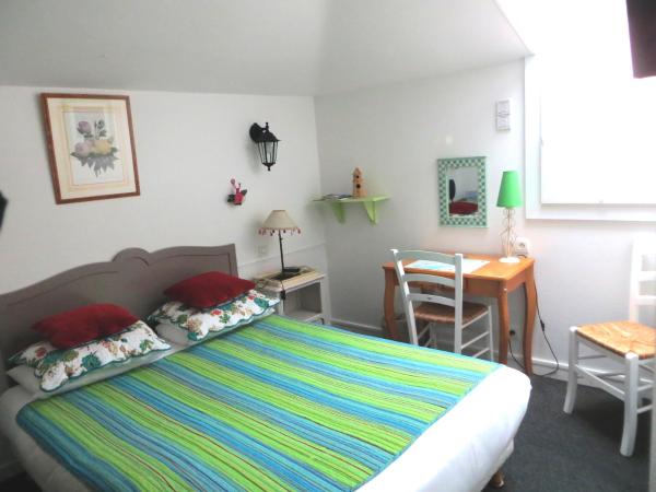 Hôtel Les Embruns Sables d'Olonne : photo 6 de la chambre chambre double standard