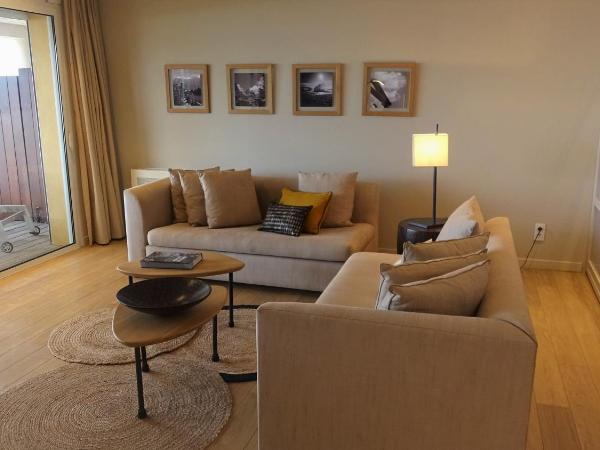 Hôtel La Caravelle : photo 5 de la chambre suite avec terrasse - vue sur mer et citadelle