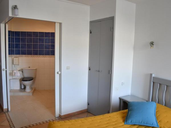 Le Fangassier : photo 5 de la chambre chambre lits jumeaux pour personnes à mobilité réduite