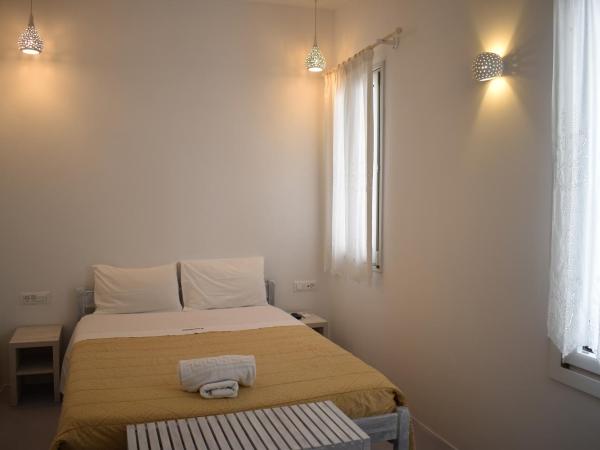 Andriani's Guest House : photo 7 de la chambre chambre double