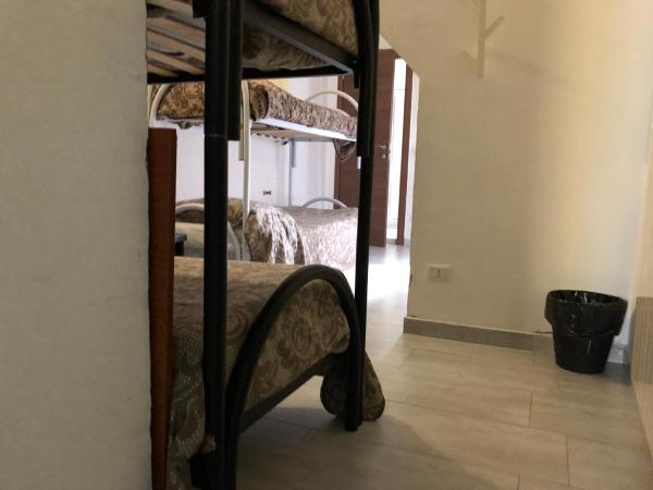 Ostello Old Milano : photo 4 de la chambre lit dans dortoir pour femmes de 6 lits