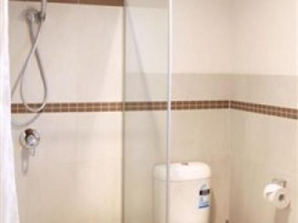 Rose & Crown Hotel : photo 3 de la chambre chambre lit queen-size