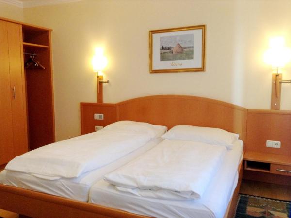 Hotel Goldener Adler : photo 1 de la chambre chambre quadruple