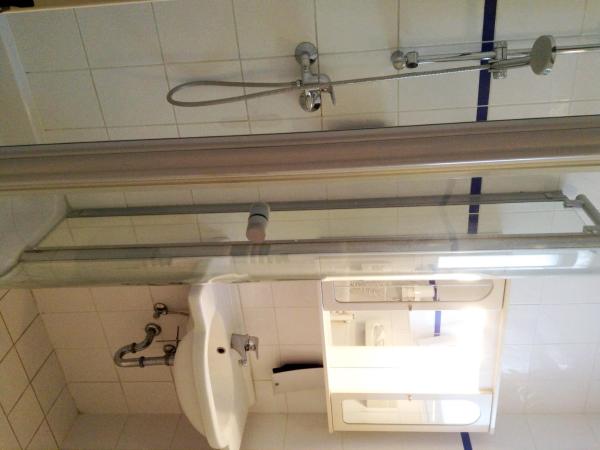 Hotel Goldener Adler : photo 7 de la chambre chambre quadruple