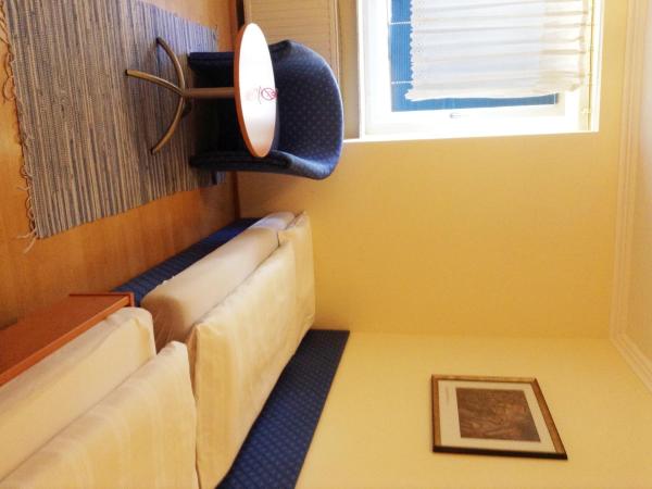 Hotel Goldener Adler : photo 5 de la chambre chambre quadruple