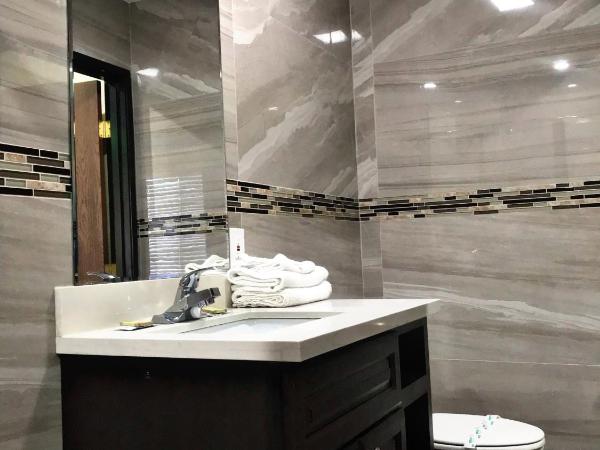 Central Inn Motel : photo 2 de la chambre chambre supérieure lit queen-size