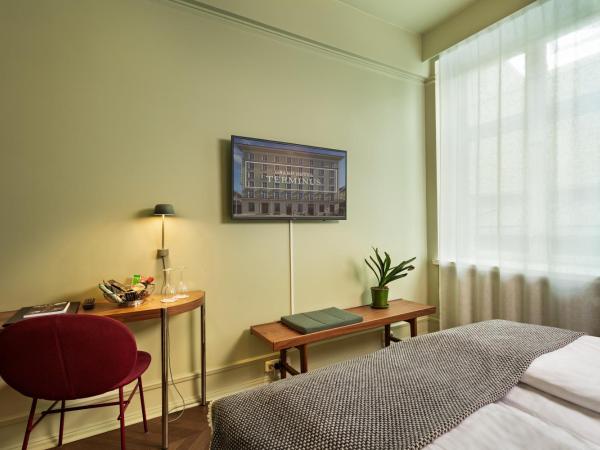 Grand Hotel Terminus : photo 3 de la chambre chambre standard lit queen-size